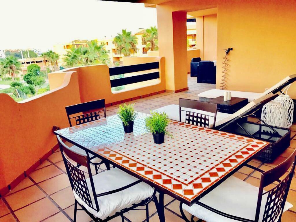 Estepona - Casares Beach Golf Apartments Eksteriør billede
